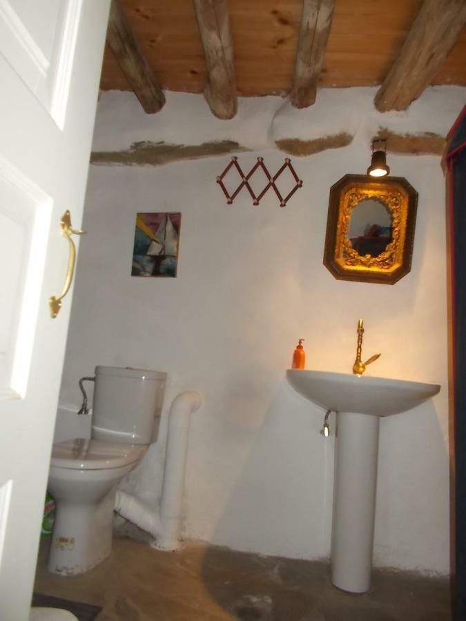 Cyclades Olive Museum'S Guest House Pitrofos Eksteriør bilde